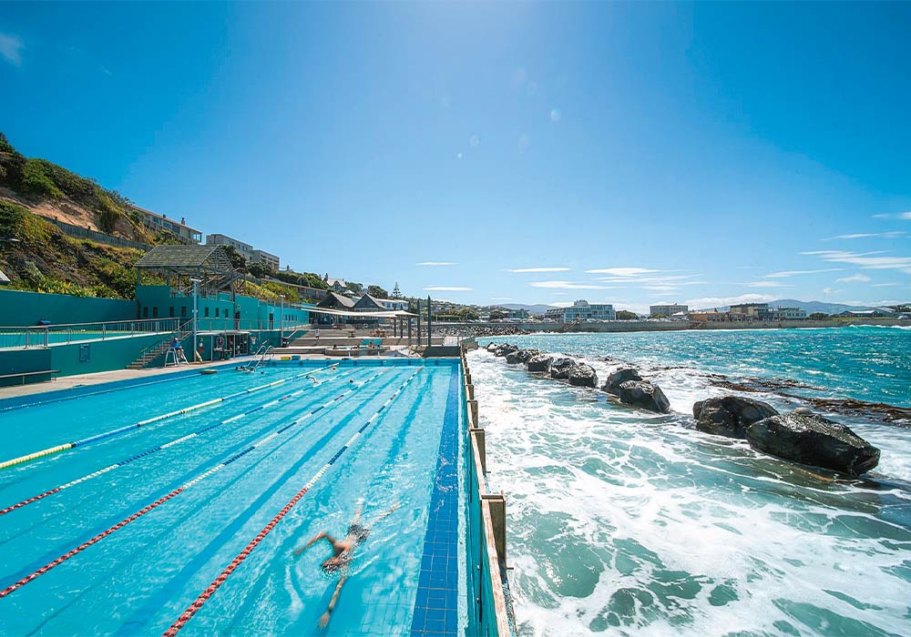 8 great: summer pools to enjoy in NZ