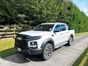 Review: JAC T9